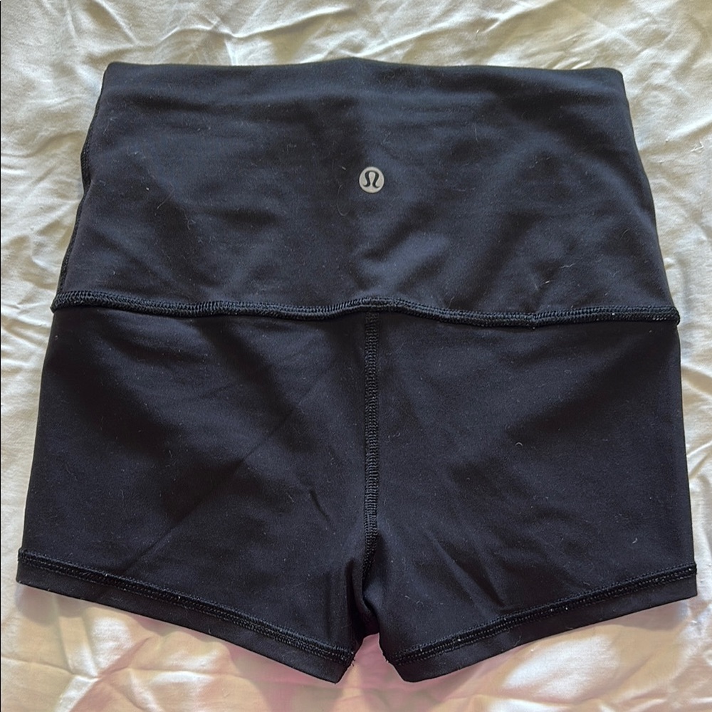Lululemon Reversible Micro Shorts Size 4 - Picture 2 of 6